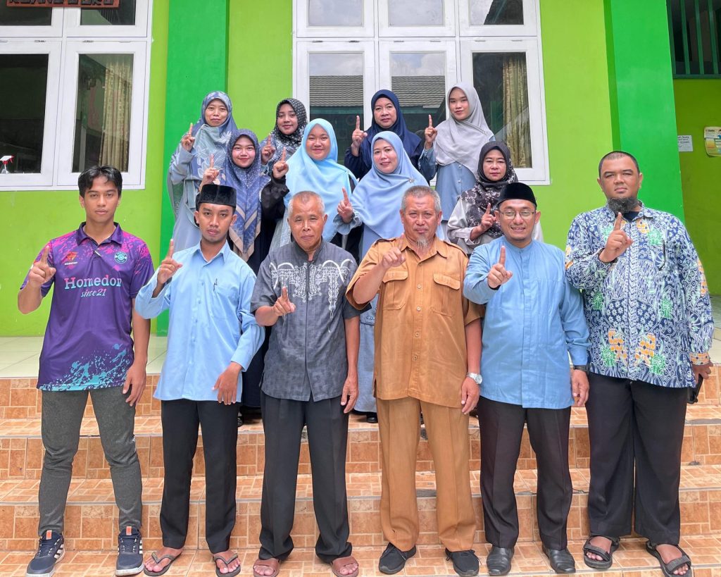 SMP Muhammadiyah 1 Modern Boarding School Samarinda Menerima Kunjungan Ketua Majelis Dikdasmen dan PNF PDM Kota Samarinda